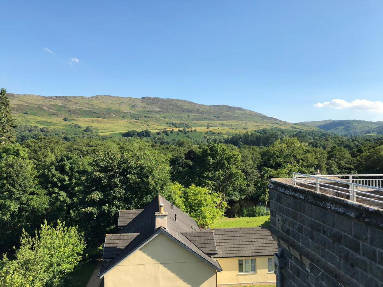 The Highland Club Hotel Fort Augustus Bilik gambar